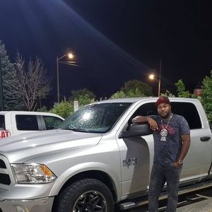 Meet your Posher, Travis